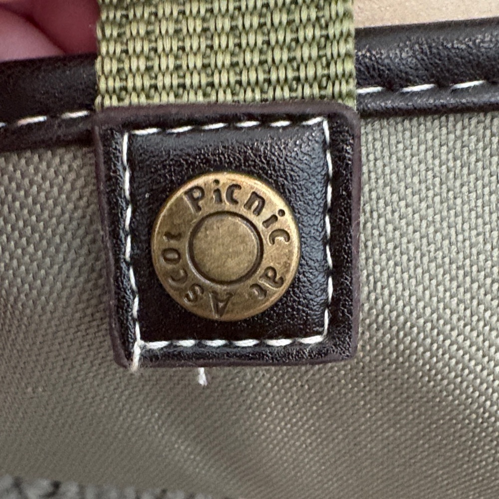 Ascot Picnic Olive Green Brand New 5 piece Picnic Bag - Picture 2 of 8